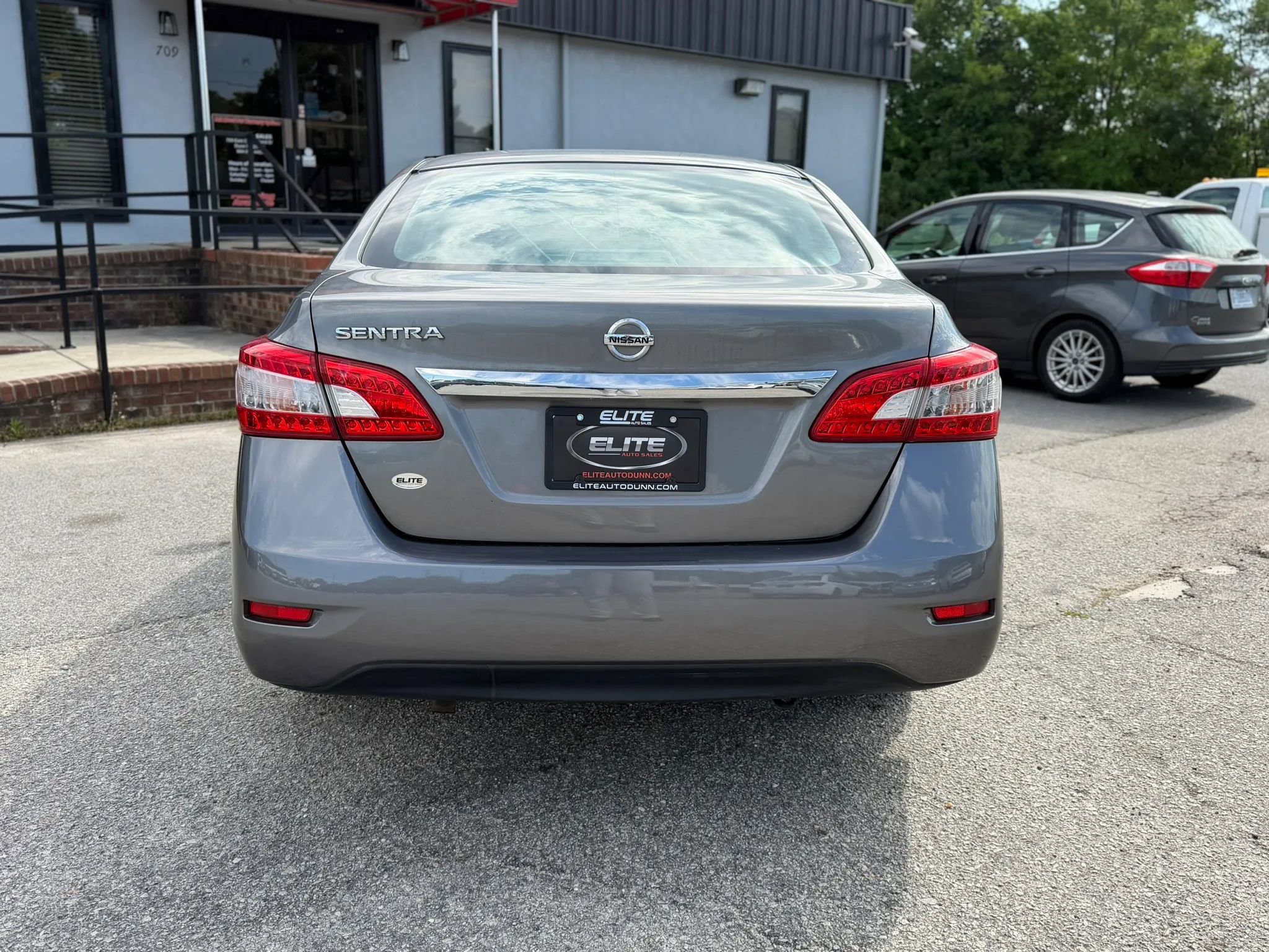 Used 2015 Nissan Sentra S image 8