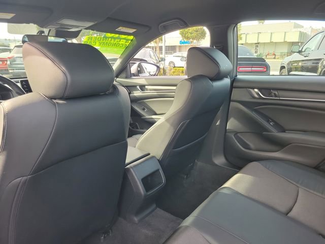 Used 2018 Honda Accord Sport image 13