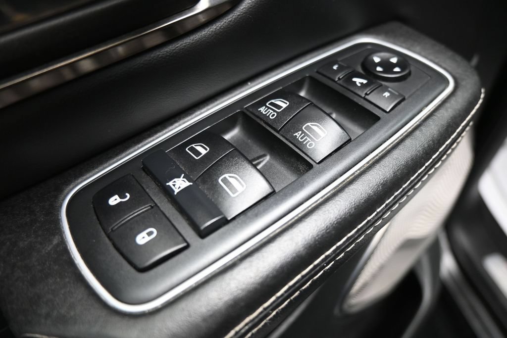 Used 2020 RAM 1500 Limited AWD/4WD image 11