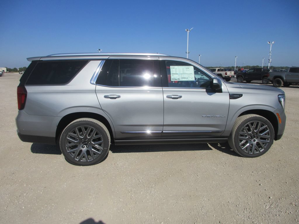 New 2026 GMC Yukon Denali Ultimate AWD/4WD image 3