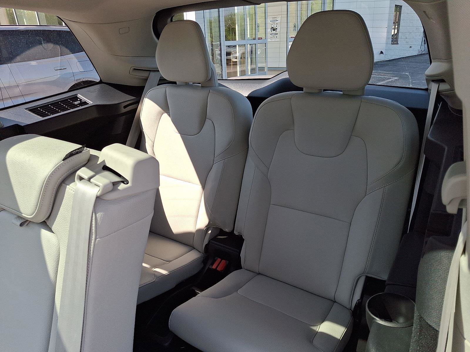 Certified 2023 Volvo XC90 B6 Plus w/ Protection Package Premier AWD/4WD image 10