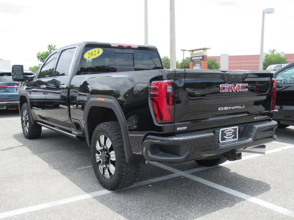 Used 2024 GMC Sierra 2500 Denali w/ Denali Reserve Package AWD/4WD image 5