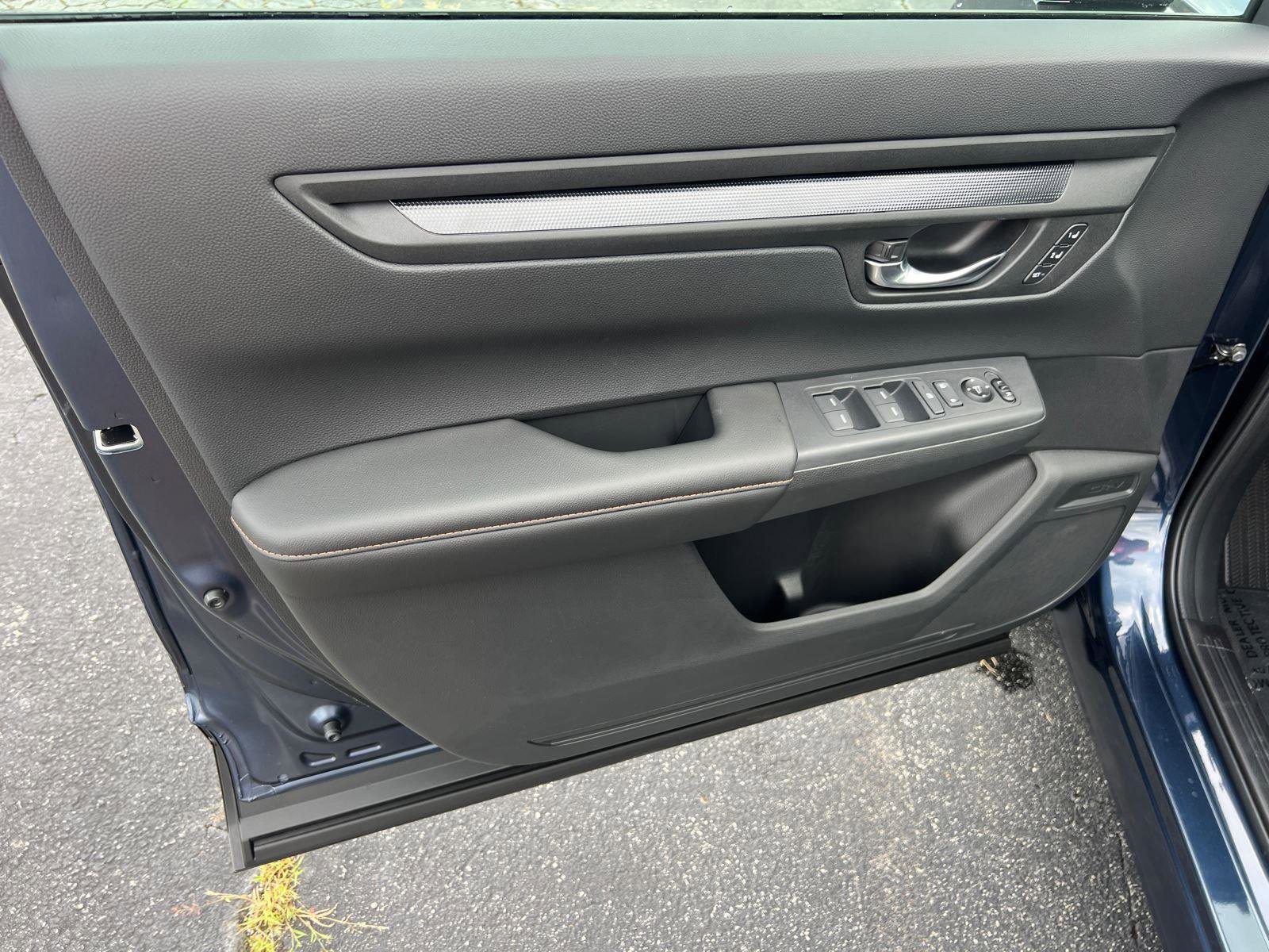 New 2025 Honda CR-V Sport-L image 10