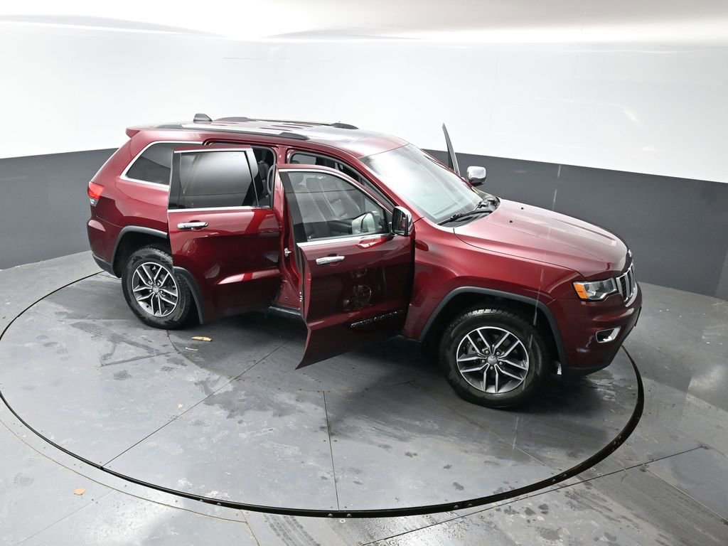 Used 2018 Jeep Grand Cherokee Limited w/ Trailer Tow Group IV image 59