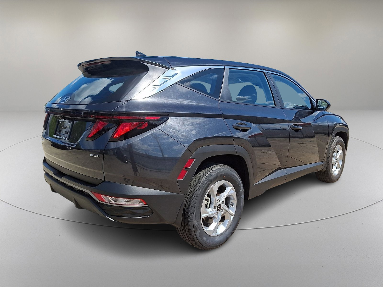 Certified 2023 Hyundai Tucson SE image 11