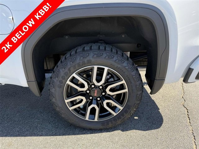 Used 2024 GMC Sierra 1500 AT4 w/ Technology Package image 11