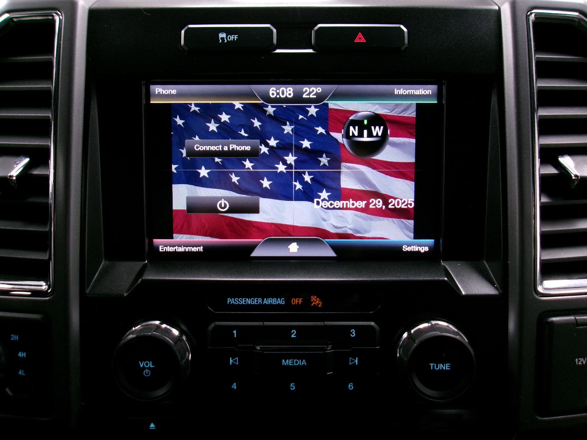 Used 2015 Ford F150 XLT w/ Equipment Group 302A Luxury image 4