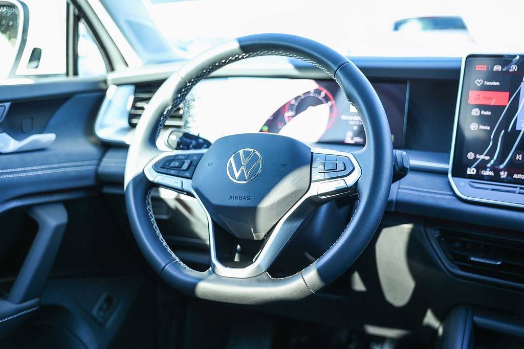 New 2026 Volkswagen Tiguan SE image 25