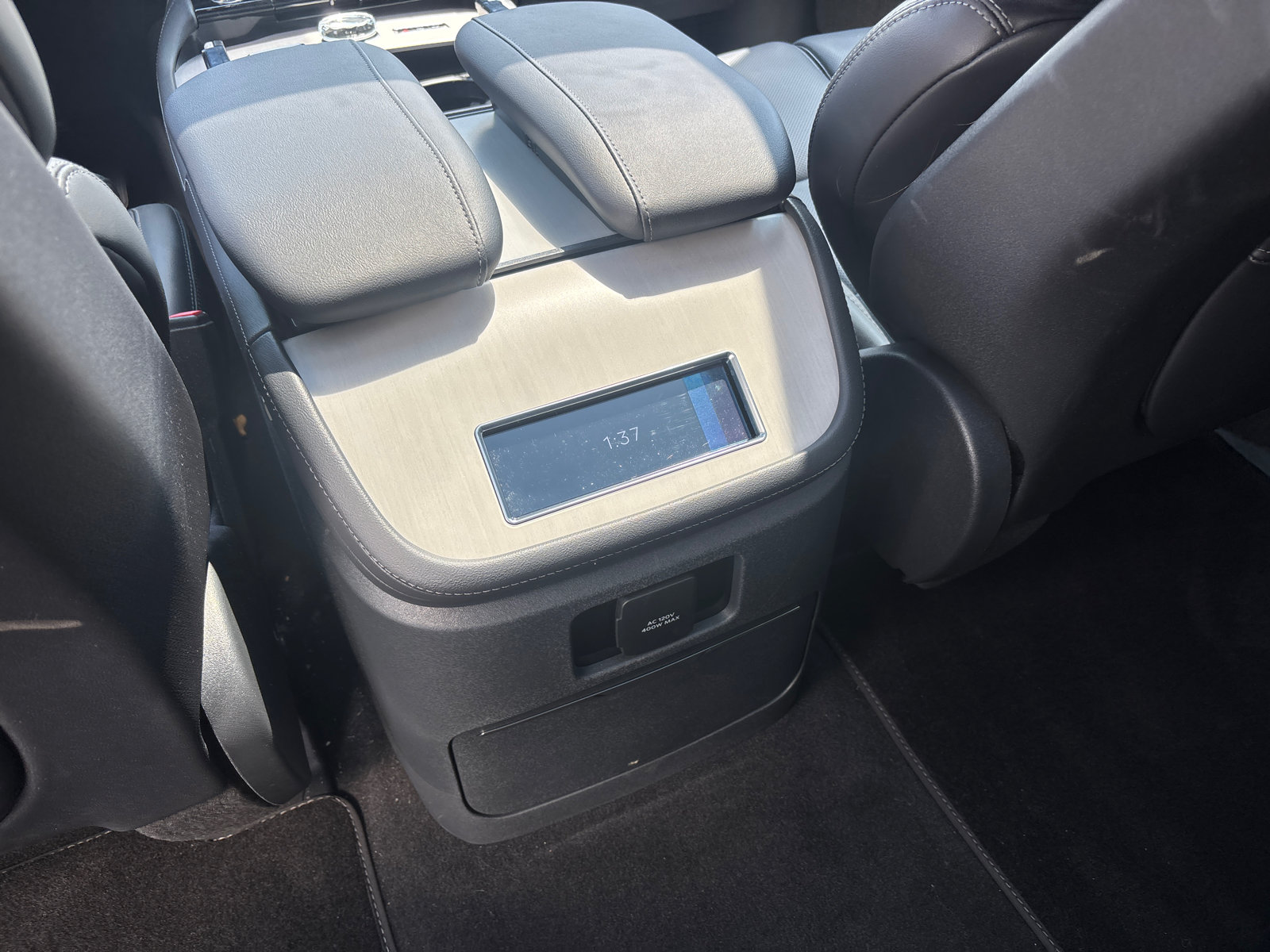 New 2026 Lincoln Navigator L Reserve w/ Jet Appearance Package AWD/4WD image 32