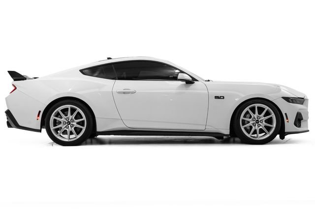 Used 2024 Ford Mustang GT image 5