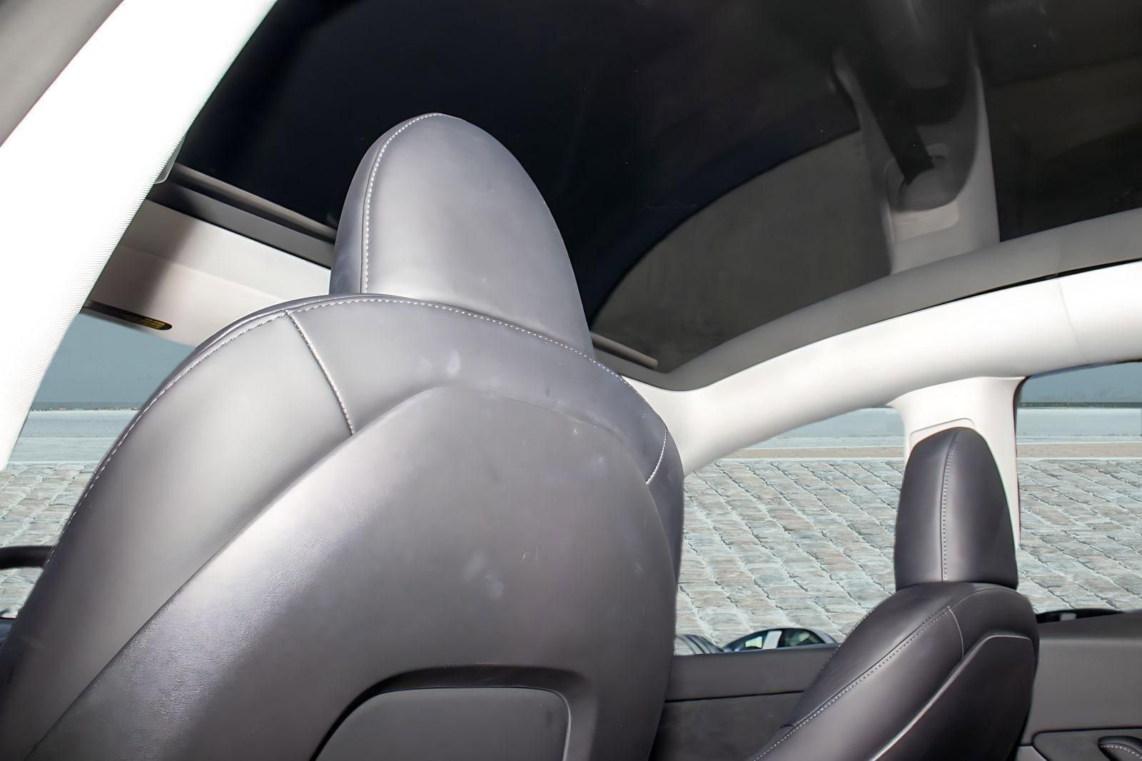 Used 2022 Tesla Model Y Long Range AWD/4WD image 19