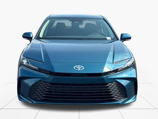 Used 2025 Toyota Camry LE w/ Convenience Package FWD image 9