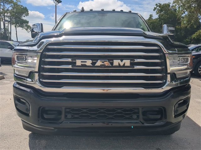 Used 2023 RAM 3500 Limited image 9