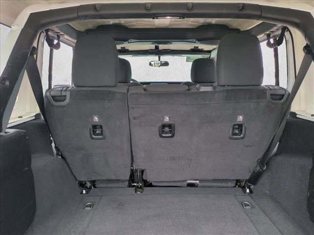 Used 2018 Jeep Wrangler Unlimited Sahara w/ Safety Group image 6