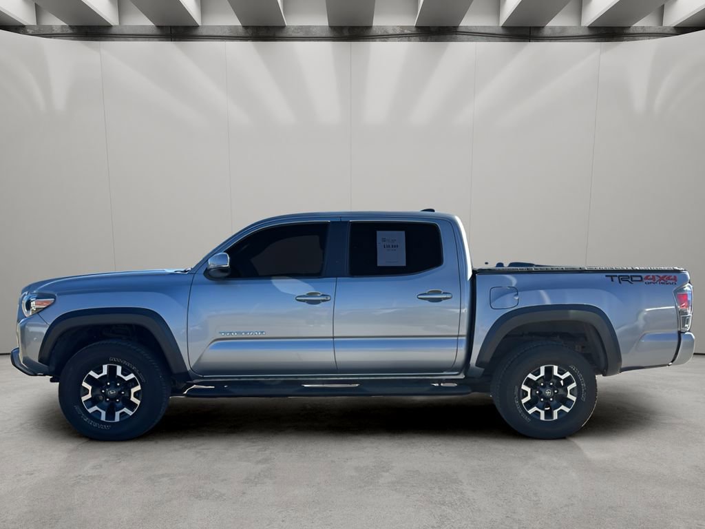 Used 2020 Toyota Tacoma TRD Off-Road w/ Technology Package image 2