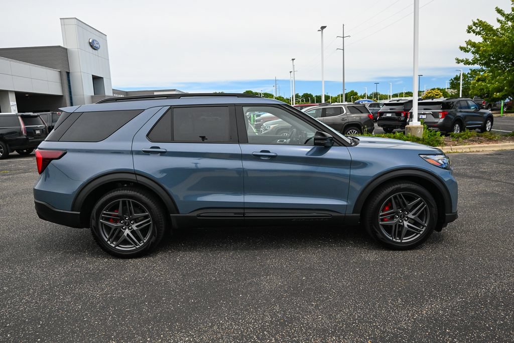 Used 2026 Ford Explorer ST w/ Sun And Sound Package AWD/4WD image 3