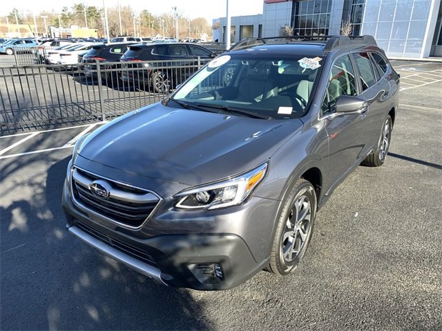 Used 2022 Subaru Outback Limited image 1