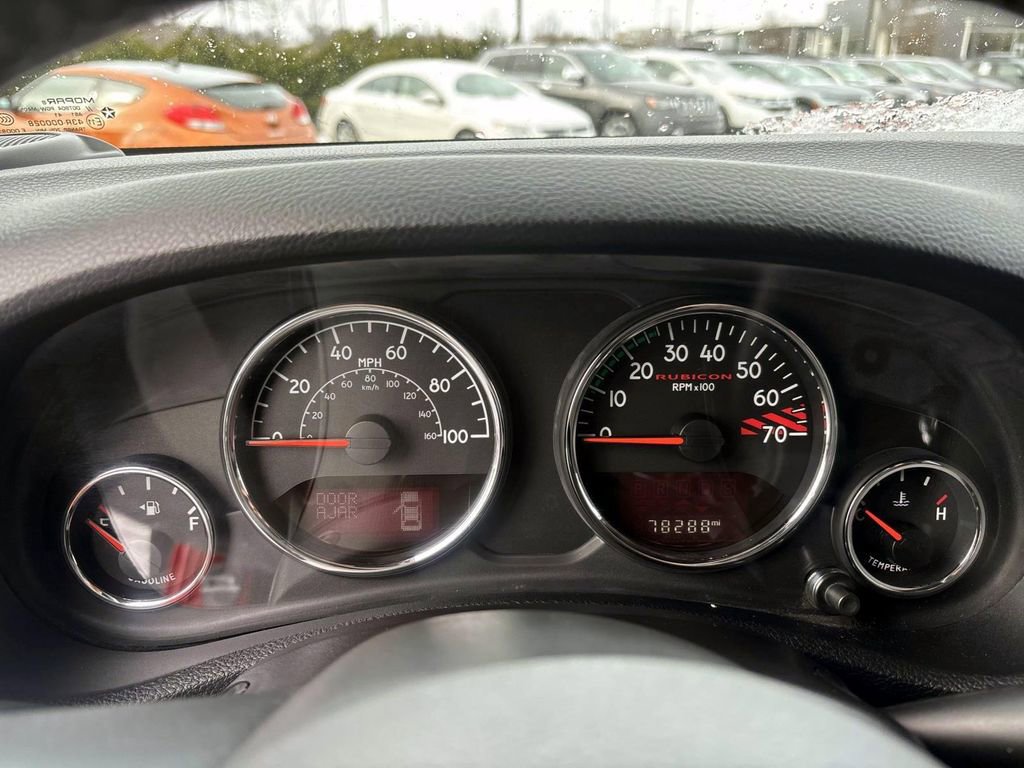 Used 2015 Jeep Wrangler Rubicon image 14