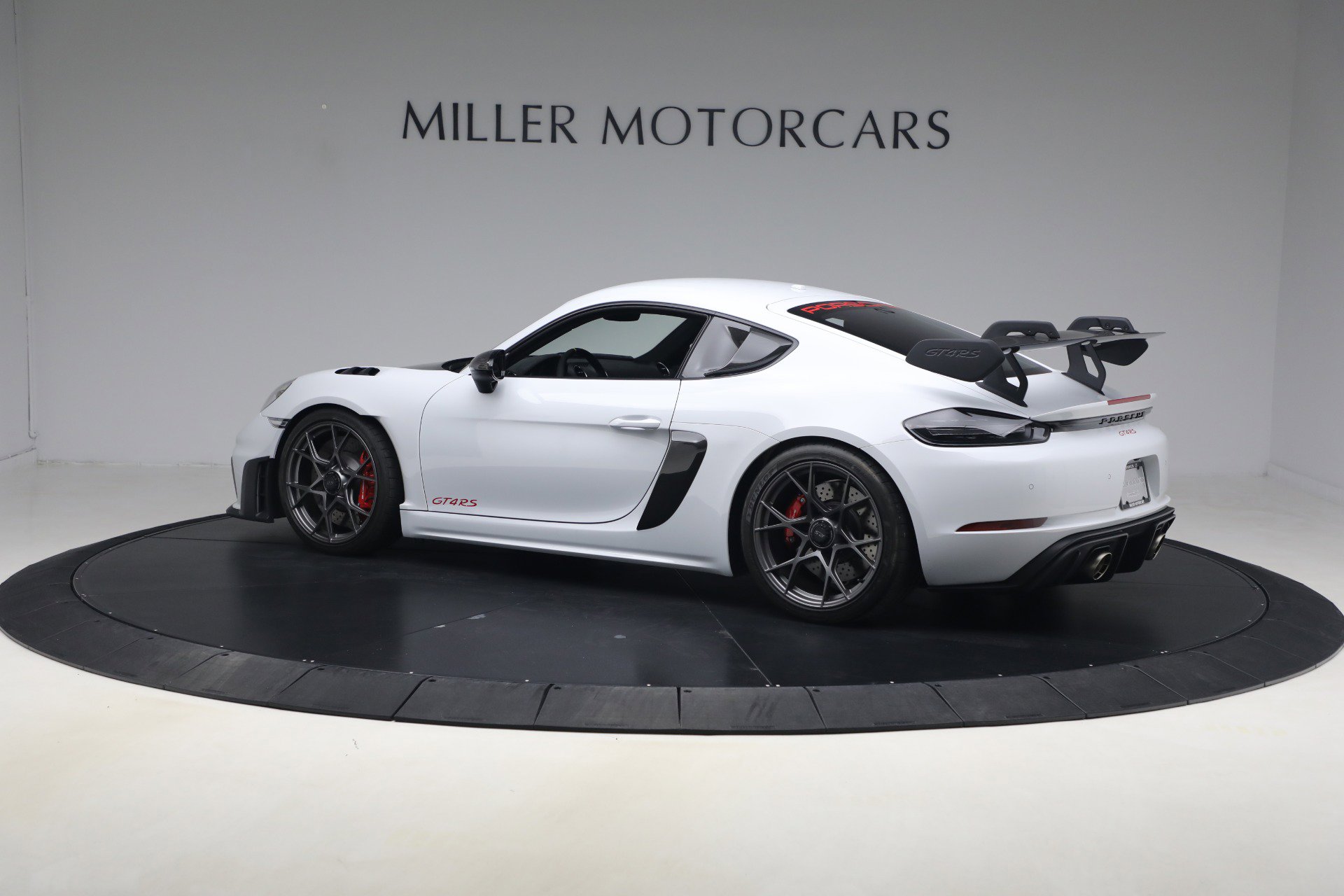 Used 2023 Porsche 718 Cayman GT4 RS RWD image 4