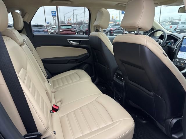 Used 2023 Ford Edge SEL w/ Convenience Package image 15