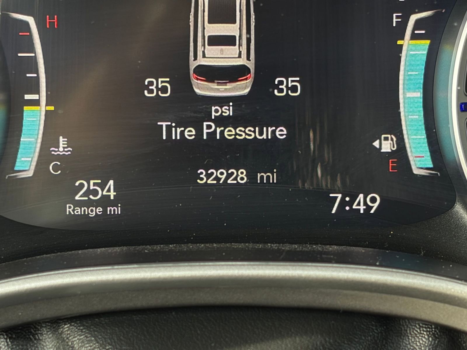 Used 2025 Chrysler Pacifica Select image 43