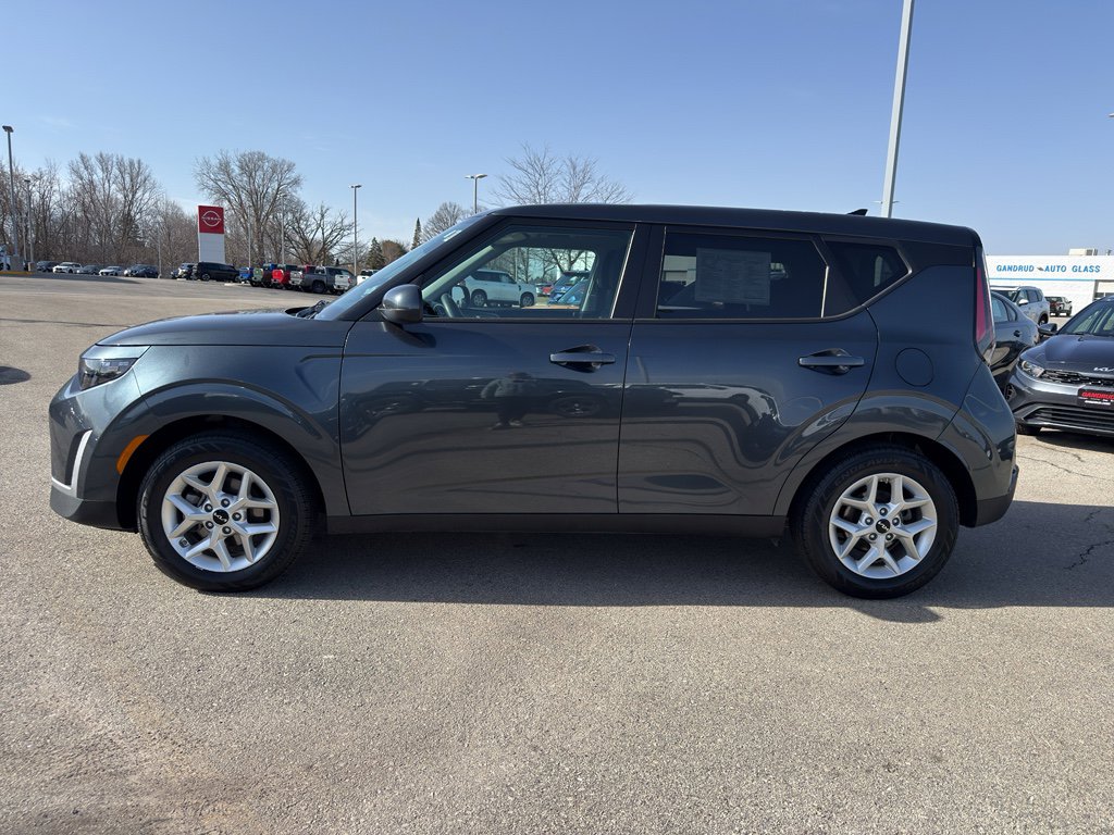 Used 2024 Kia Soul LX w/ LX Technology Package image 6