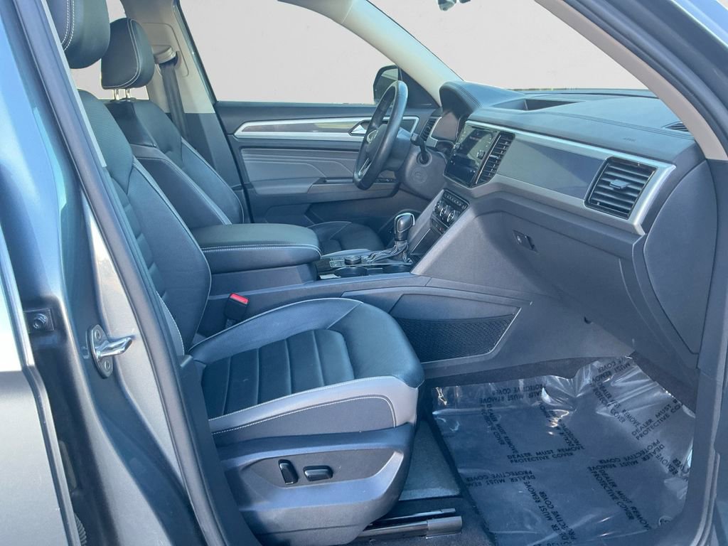 Used 2022 Volkswagen Atlas SEL Premium image 15