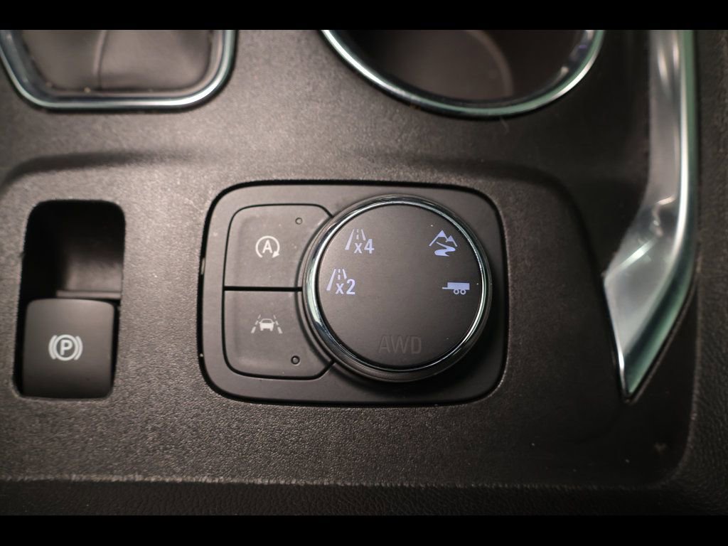 Used 2023 Chevrolet Traverse LT w/ LPO, Floor Liner Package image 13