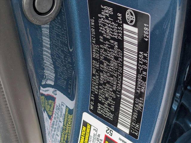 New 2025 Toyota Camry SE image 16