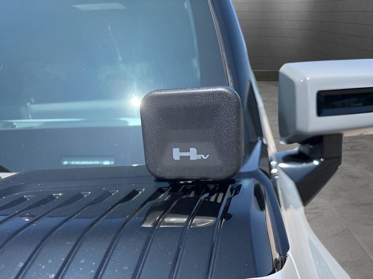 New 2025 GMC Hummer EV 3X w/ LPO, Illumination Package image 20