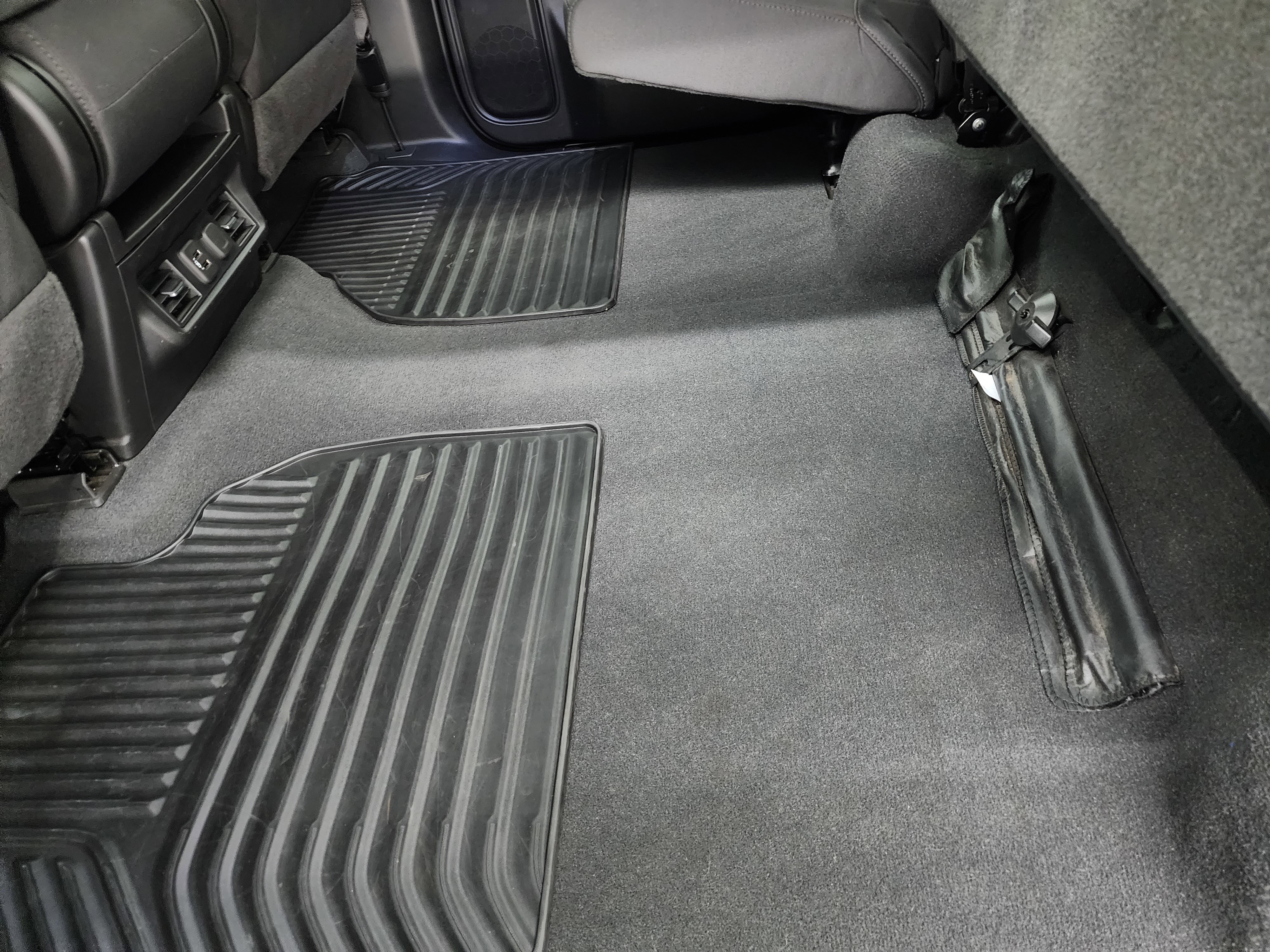 Used 2023 GMC Sierra 2500 SLE w/ SLE Convenience Package image 37