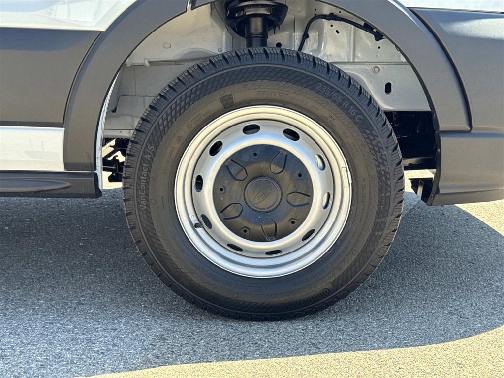 New 2025 Ford Transit 250 Low Roof image 22