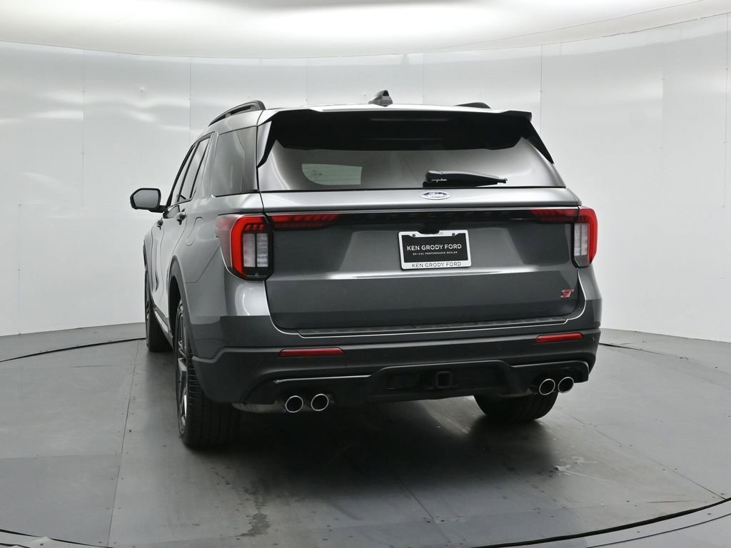 Used 2025 Ford Explorer ST w/ Sun And Sound Package AWD/4WD image 33