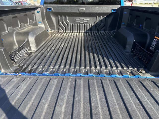Used 2023 Chevrolet Silverado 1500 LT Trail Boss w/ LPO, Dark Essentials Package AWD/4WD image 24