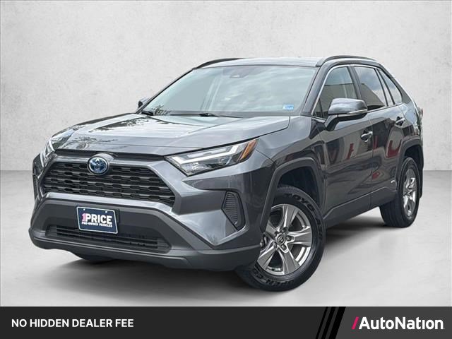 Used 2024 Toyota RAV4 XLE AWD/4WD image 1
