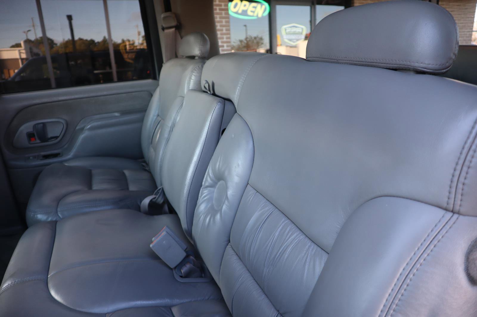 Used 1999 Chevrolet Suburban 2WD w/ Preferred Equipment Group 3 image 32