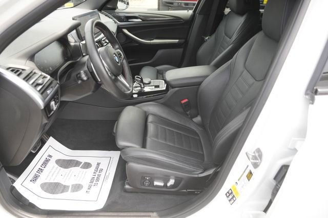Used 2022 BMW X4 M40i w/ Premium Package image 9