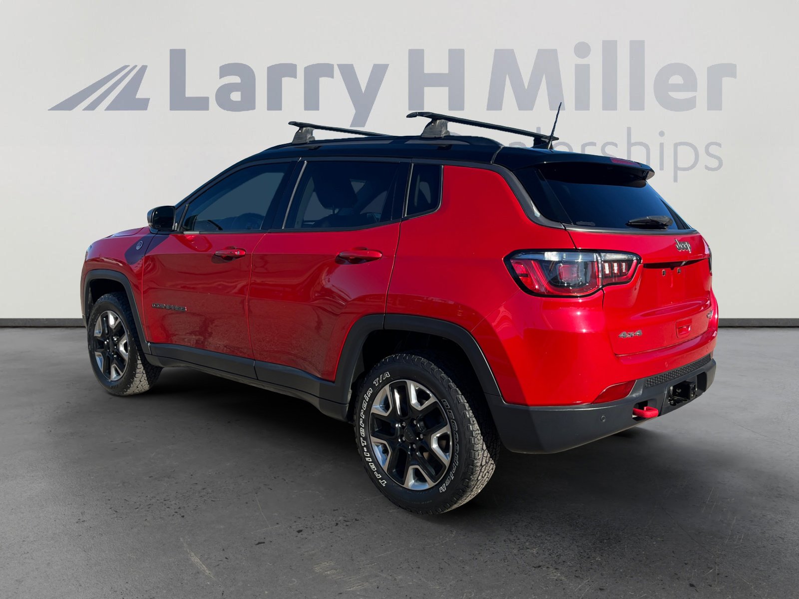 Certified 2018 Jeep Compass Trailhawk w/ Navigation Group image 3