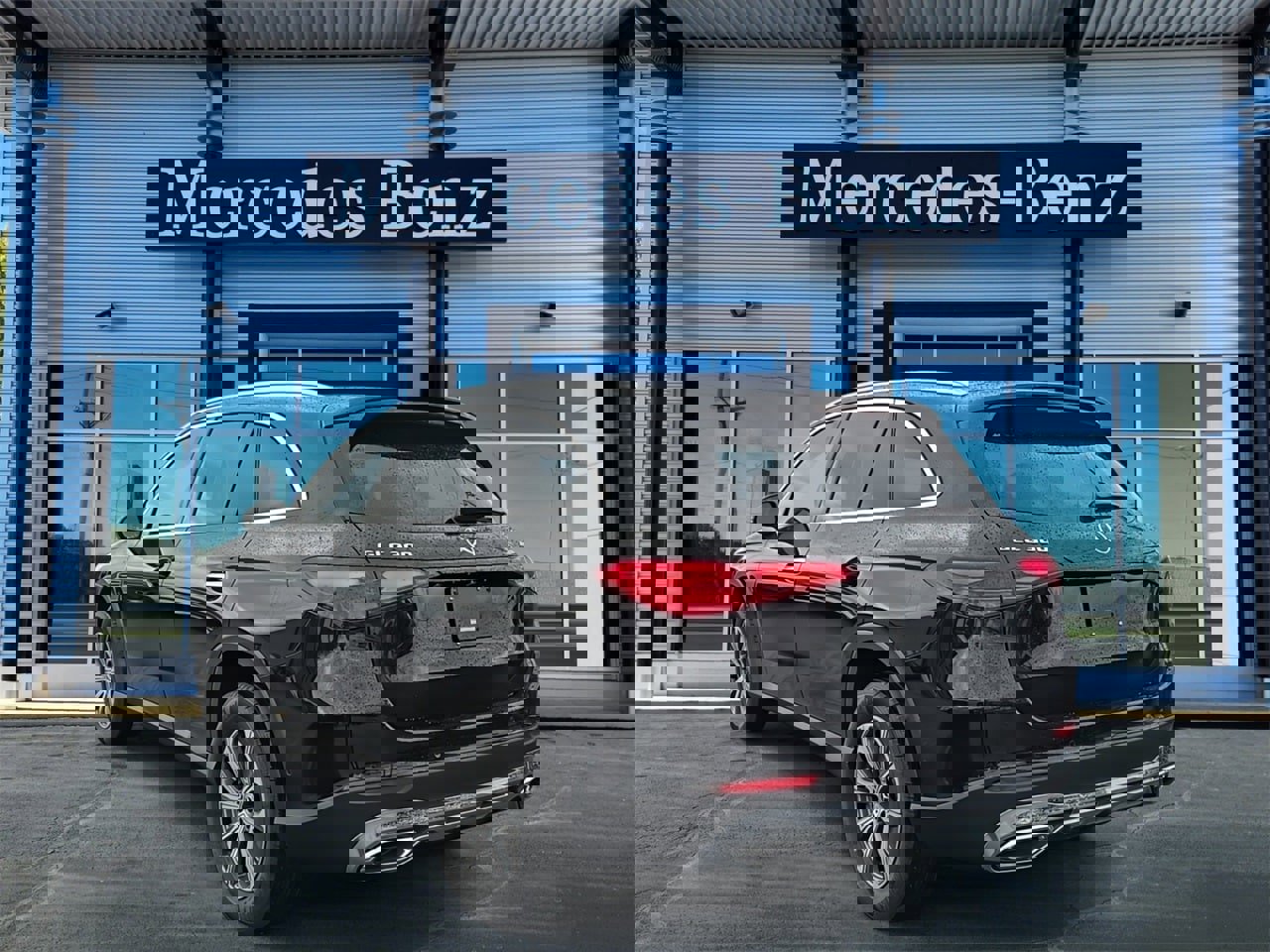 New 2026 Mercedes-Benz GLC 300 4MATIC image 4