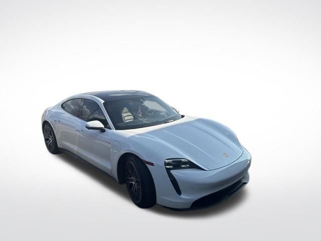 Used 2023 Porsche Taycan image 12