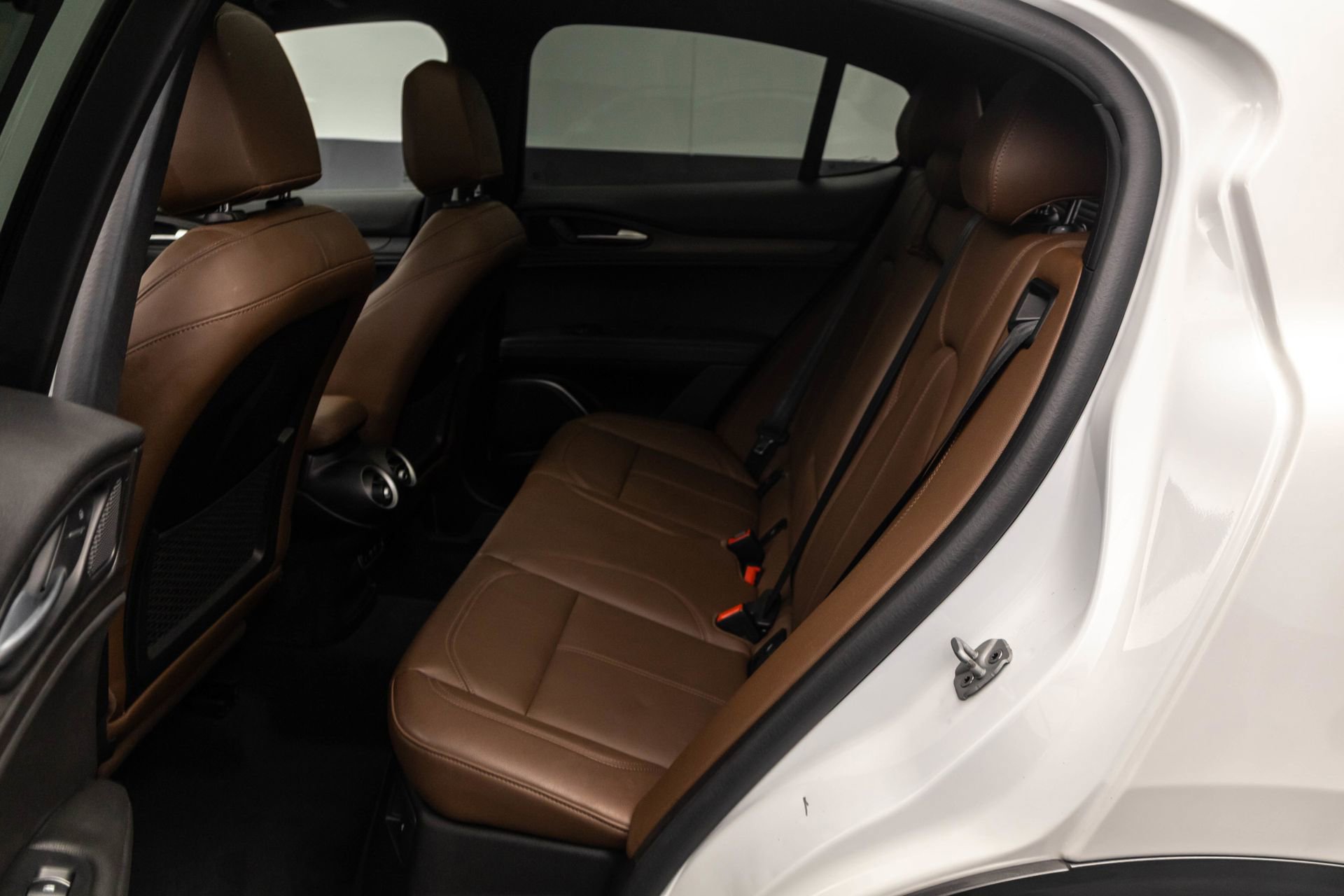 Used 2022 Alfa Romeo Stelvio Ti AWD/4WD image 29