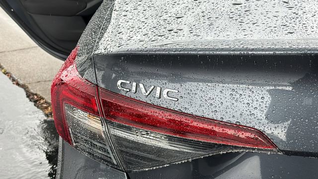 Used 2025 Honda Civic Sport image 12