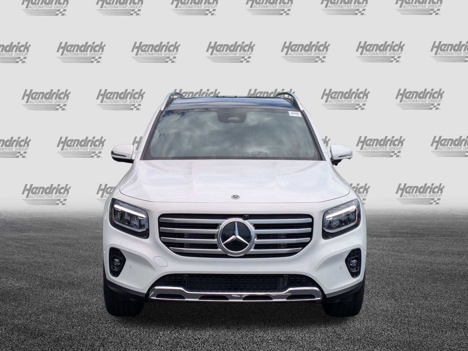 New 2025 Mercedes-Benz GLB 250 image 3