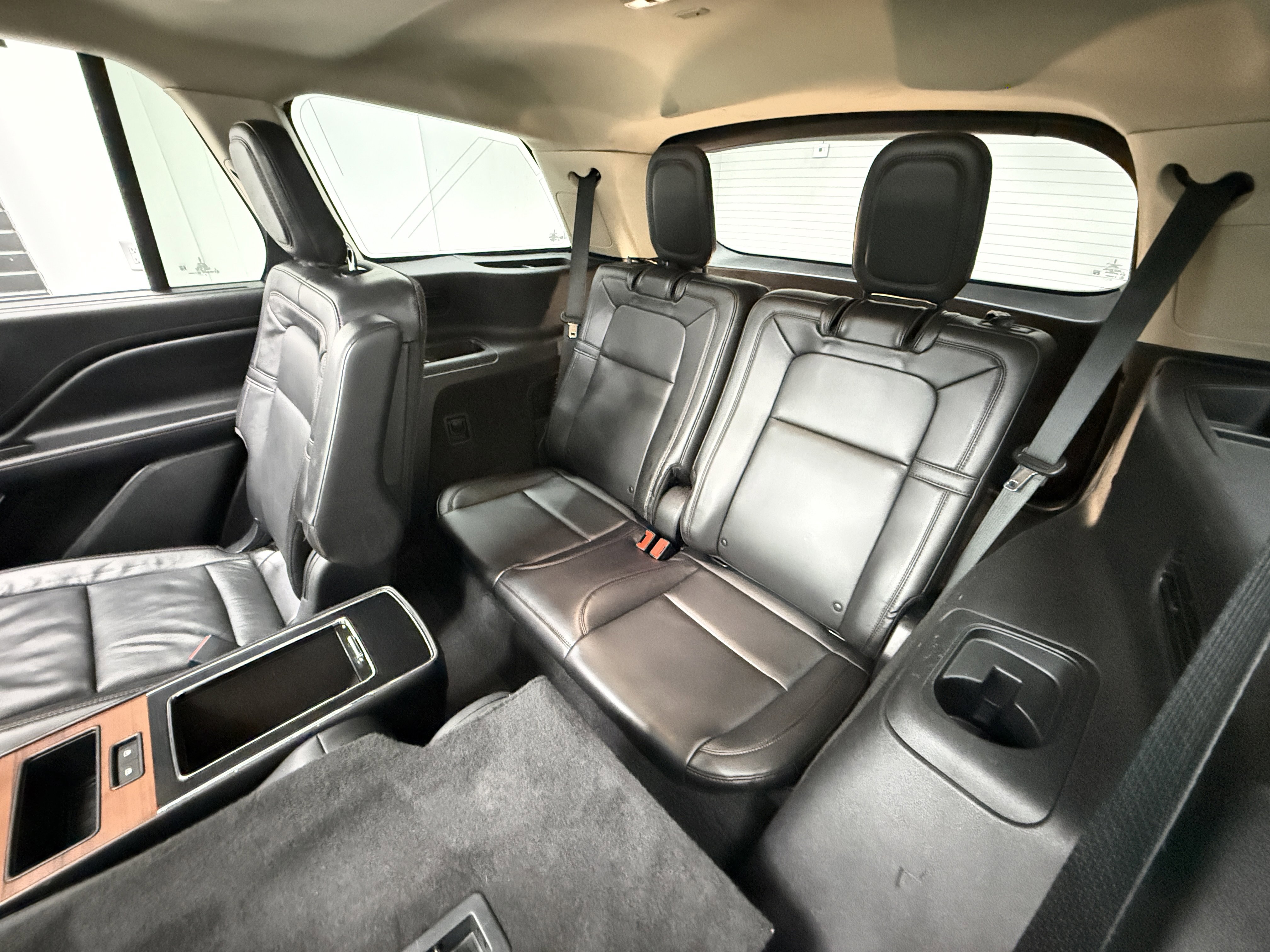 Used 2020 Lincoln Aviator Reserve w/ Equipment Group 201A image 29