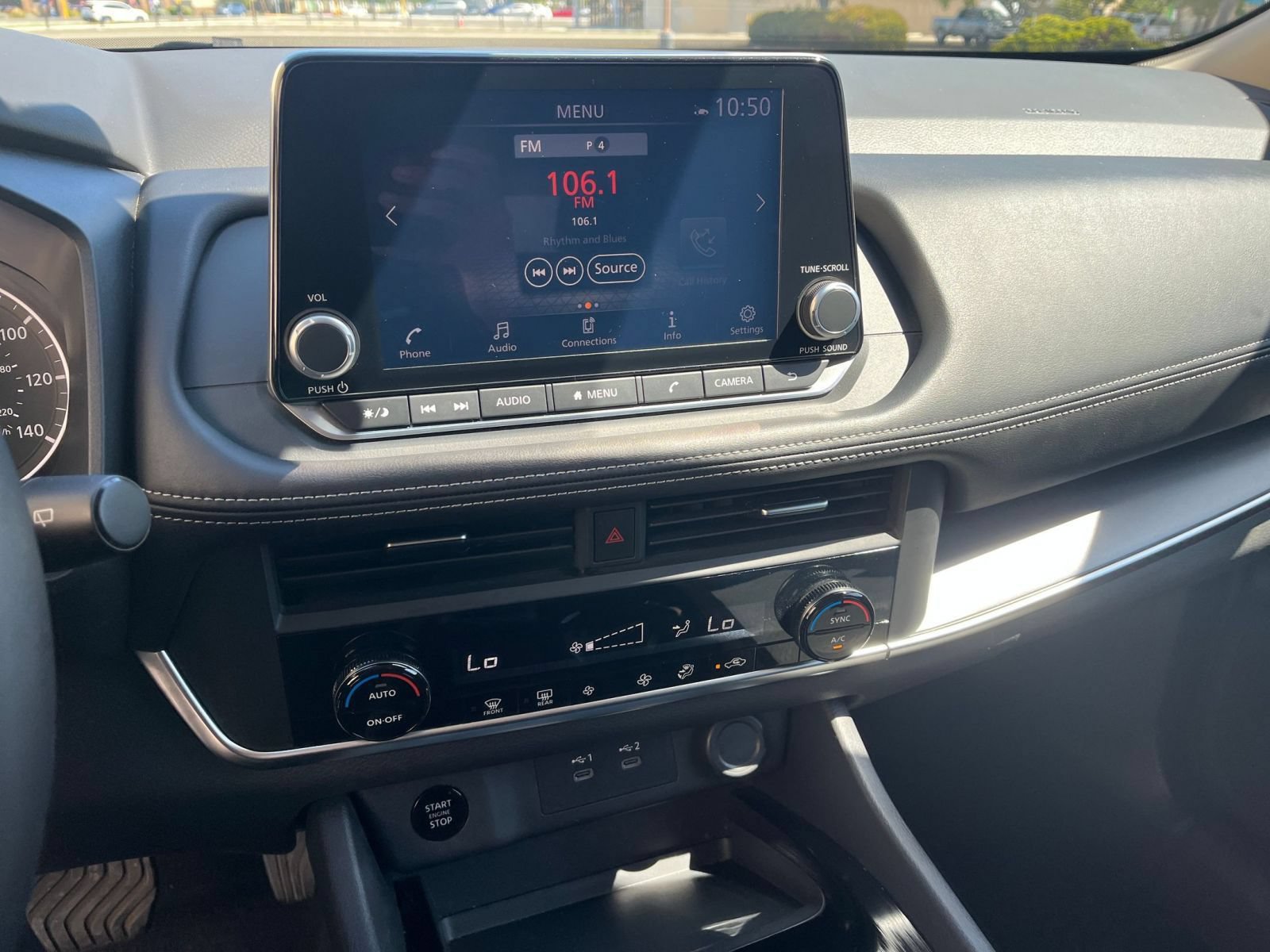 Used 2025 Nissan Rogue SV FWD image 17