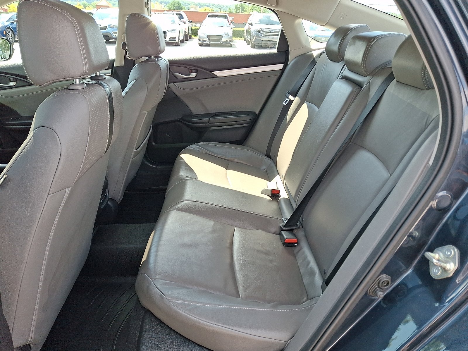 Used 2017 Honda Civic Touring image 10