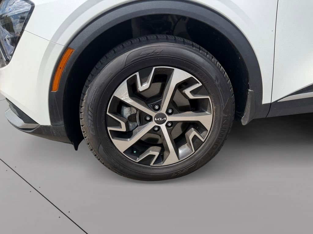Certified 2023 Kia Sportage EX AWD/4WD image 9