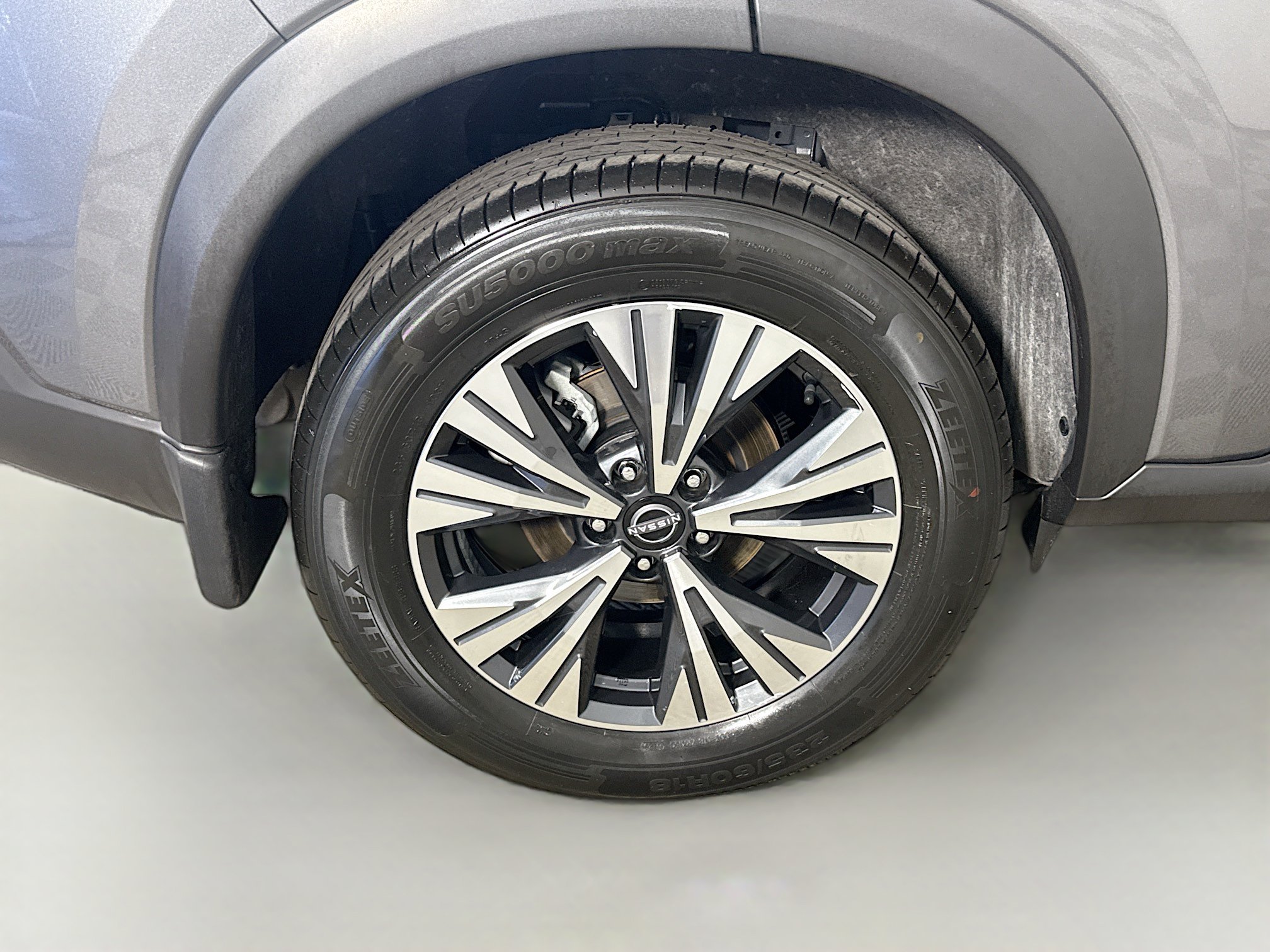 Used 2023 Nissan Rogue SV FWD image 33