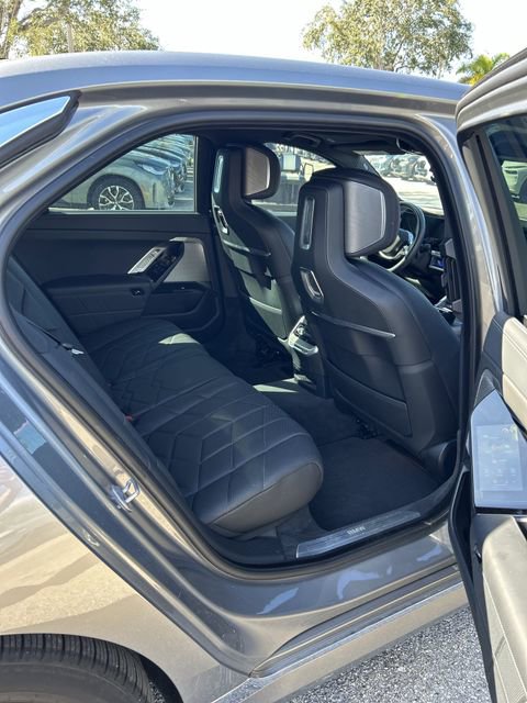 Certified 2024 BMW i7 eDrive50 image 10