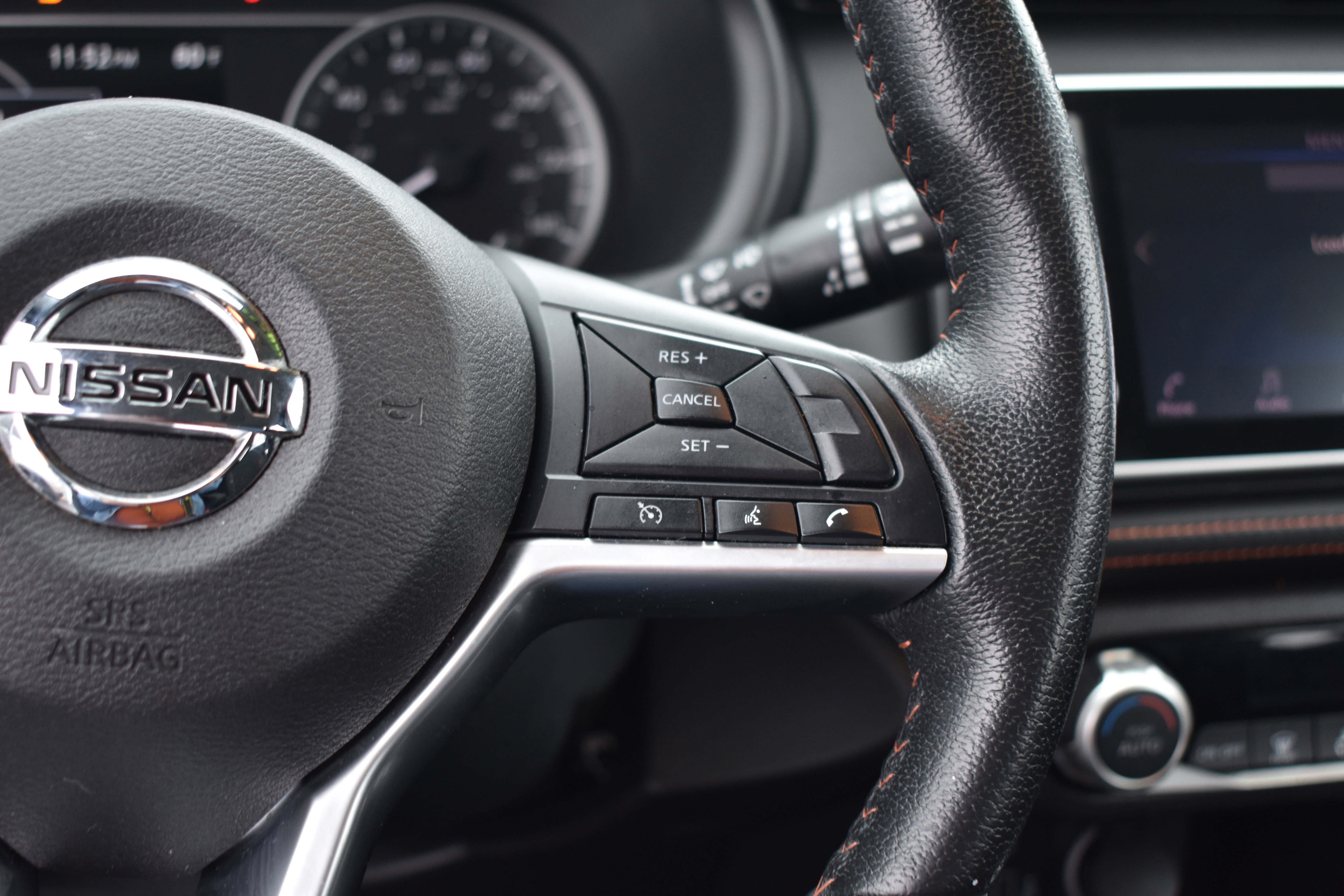 Used 2019 Nissan Kicks SR w/ Exterior Package image 14